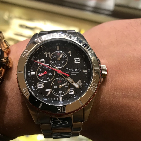 Men’s armitron watch silver red - Picture 5 of 6